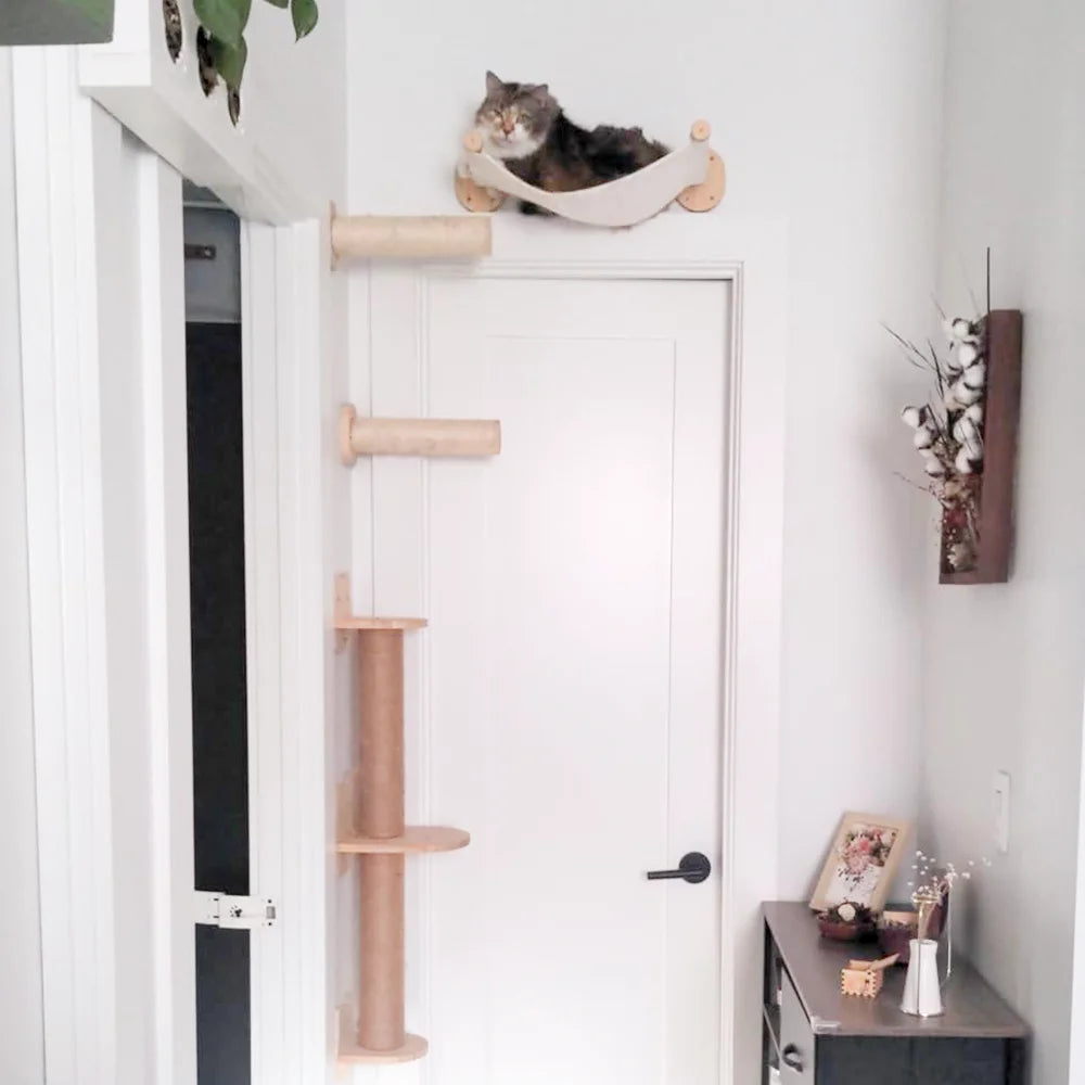 SkyLounge™ Wall-Mounted Cat Playground